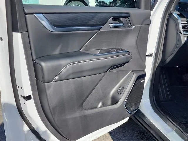 2026 GMC Acadia Elevation - Photo 11