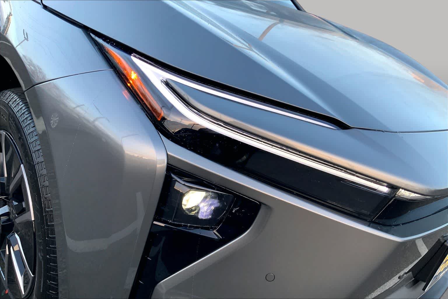 New 2026 Heavy Metal Toyota XLE image 13