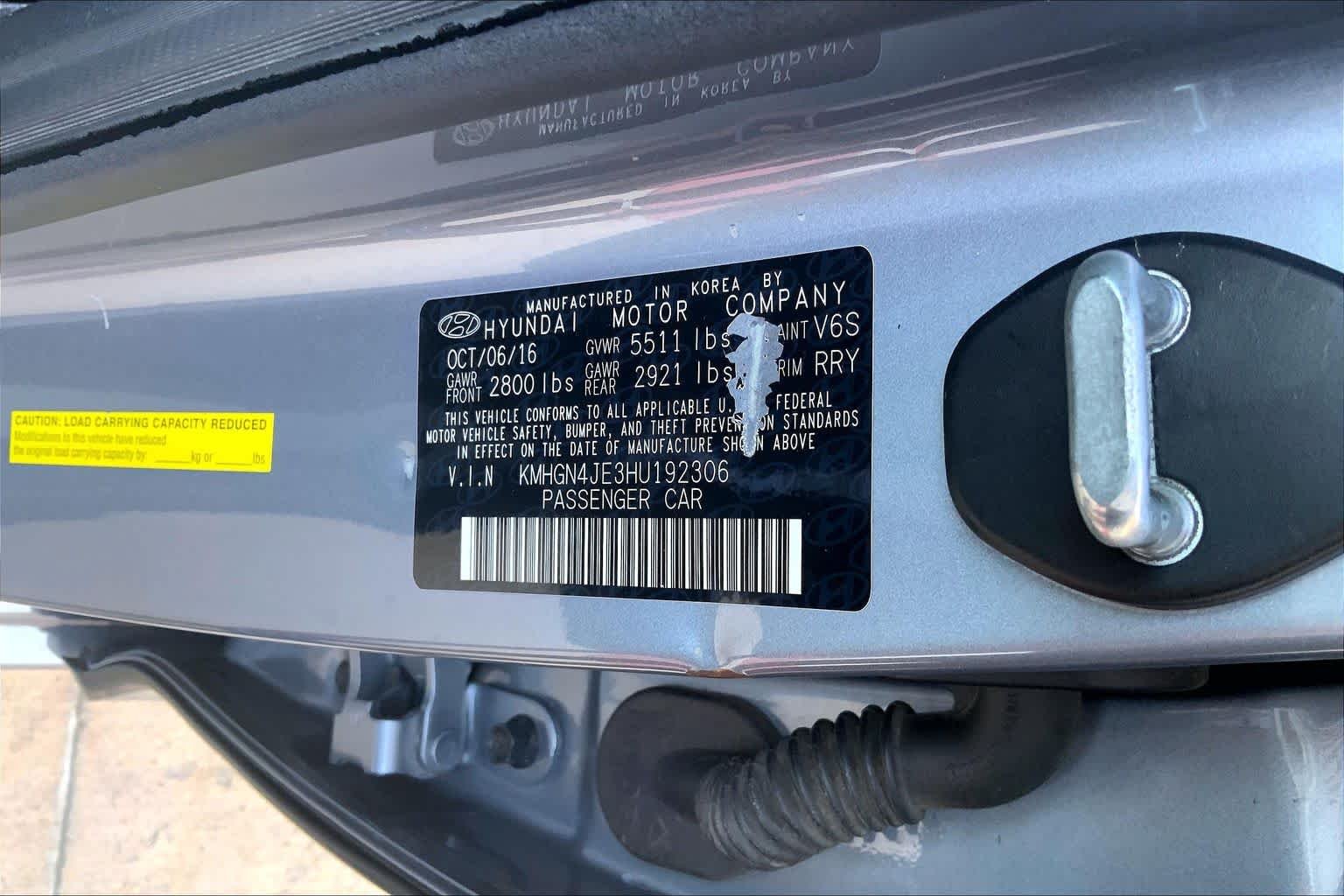 Used 2017 Parisian Gray Metallic Genesis 3.8L image 34