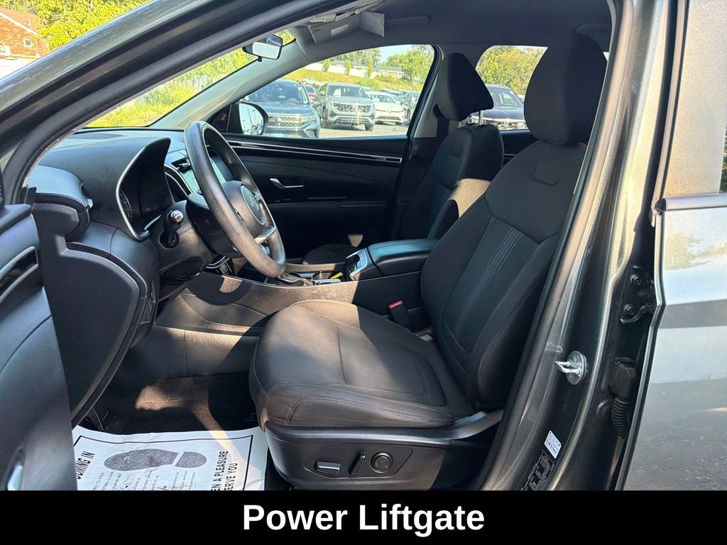 Used 2023 Amazon Gray Hyundai SEL image 11