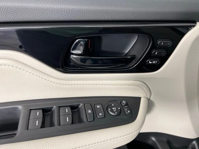 2026 Honda Odyssey Elite - Photo 14