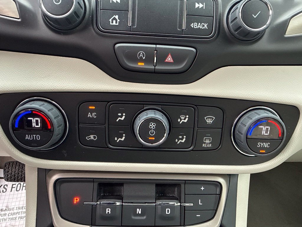 Used 2023 Red GMC Denali image 34