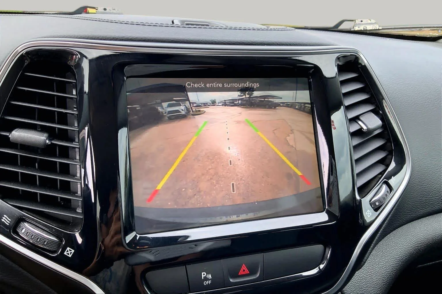 Used 2019 Diamond Black Crystal Pearlcoat Jeep Limited image 26