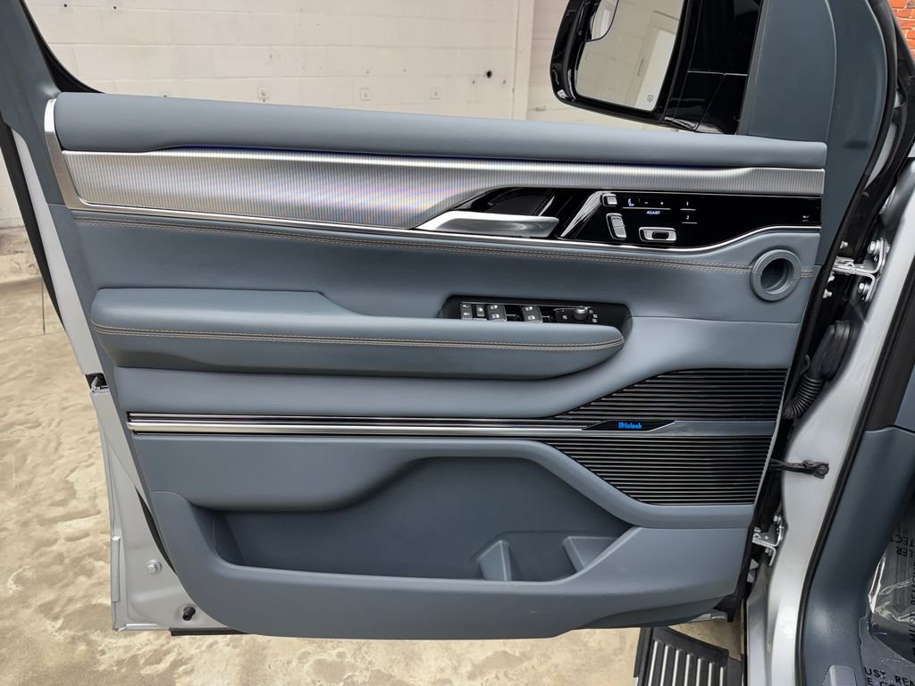 Used 2023 Silver Jeep Series II image 11