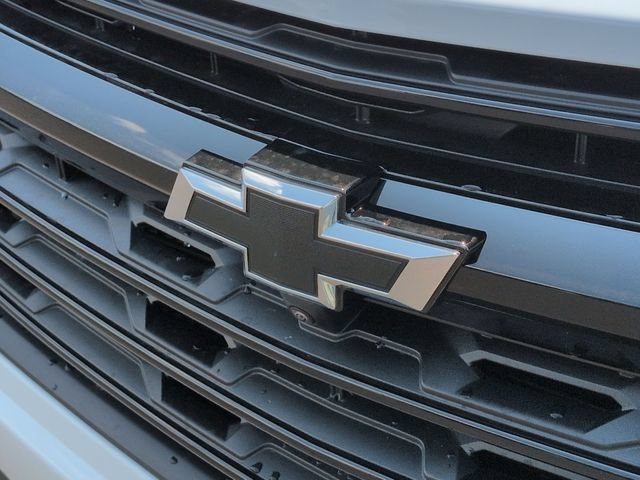 New 2026 Summit White Chevrolet LT image 33
