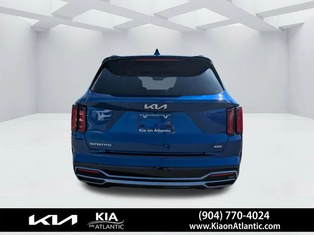 Used 2023 Blue Kia SX image 4