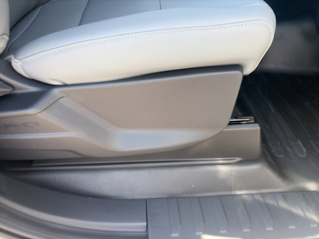 New 2026 White Ford XL image 29