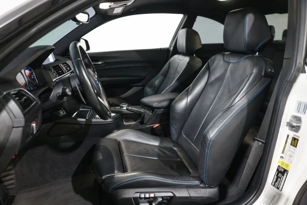 Used 2018 White BMW Base image 32