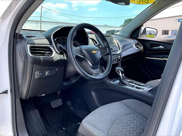 Used 2024 Summit White Chevrolet LT image 8