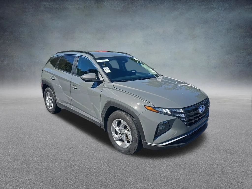 Used 2024 Gray Hyundai SEL image 2