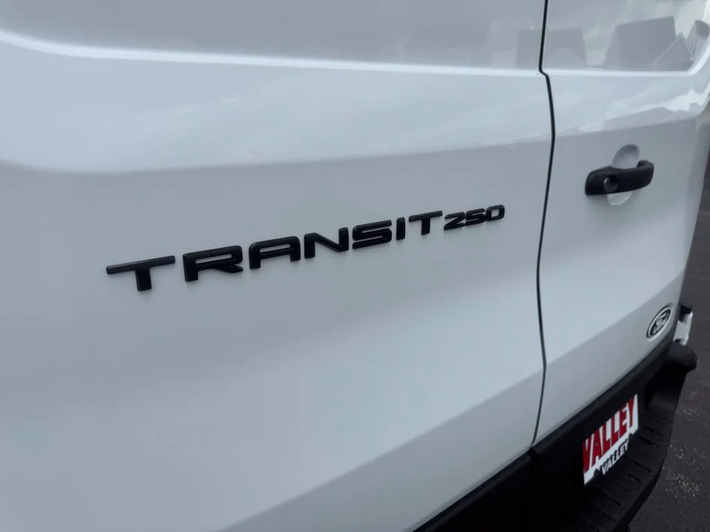 New 2026 Oxford White Ford Cargo Van image 37