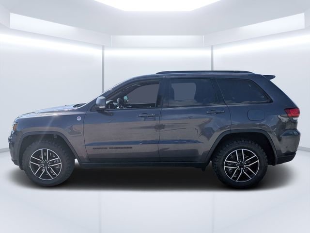 Used 2021 Gray Jeep Trailhawk image 6