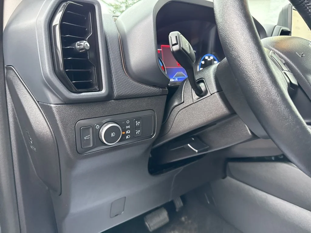 Used 2021 Alto Blue Metallic Tinted Clearcoat Ford Outer Banks image 19