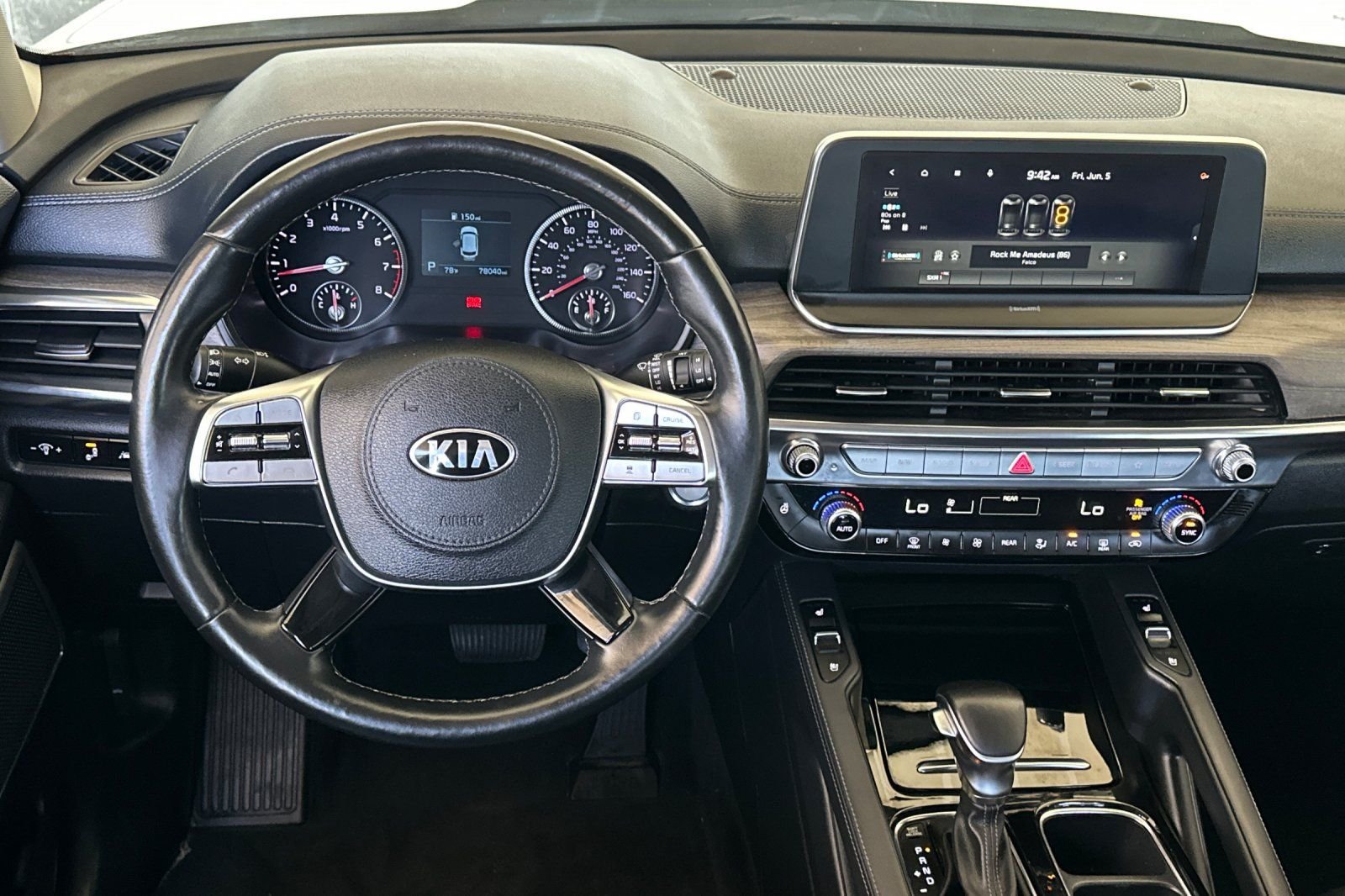 Used 2021 White Kia EX image 15