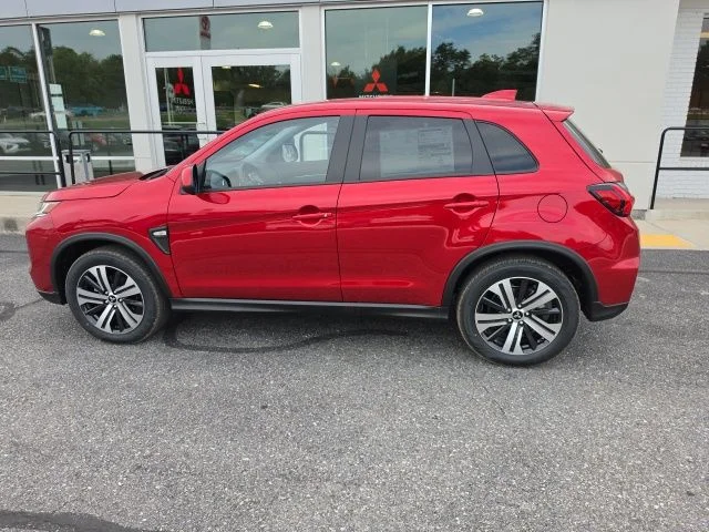 New 2027 Red Diamond Mitsubishi 2.0 ES image 9