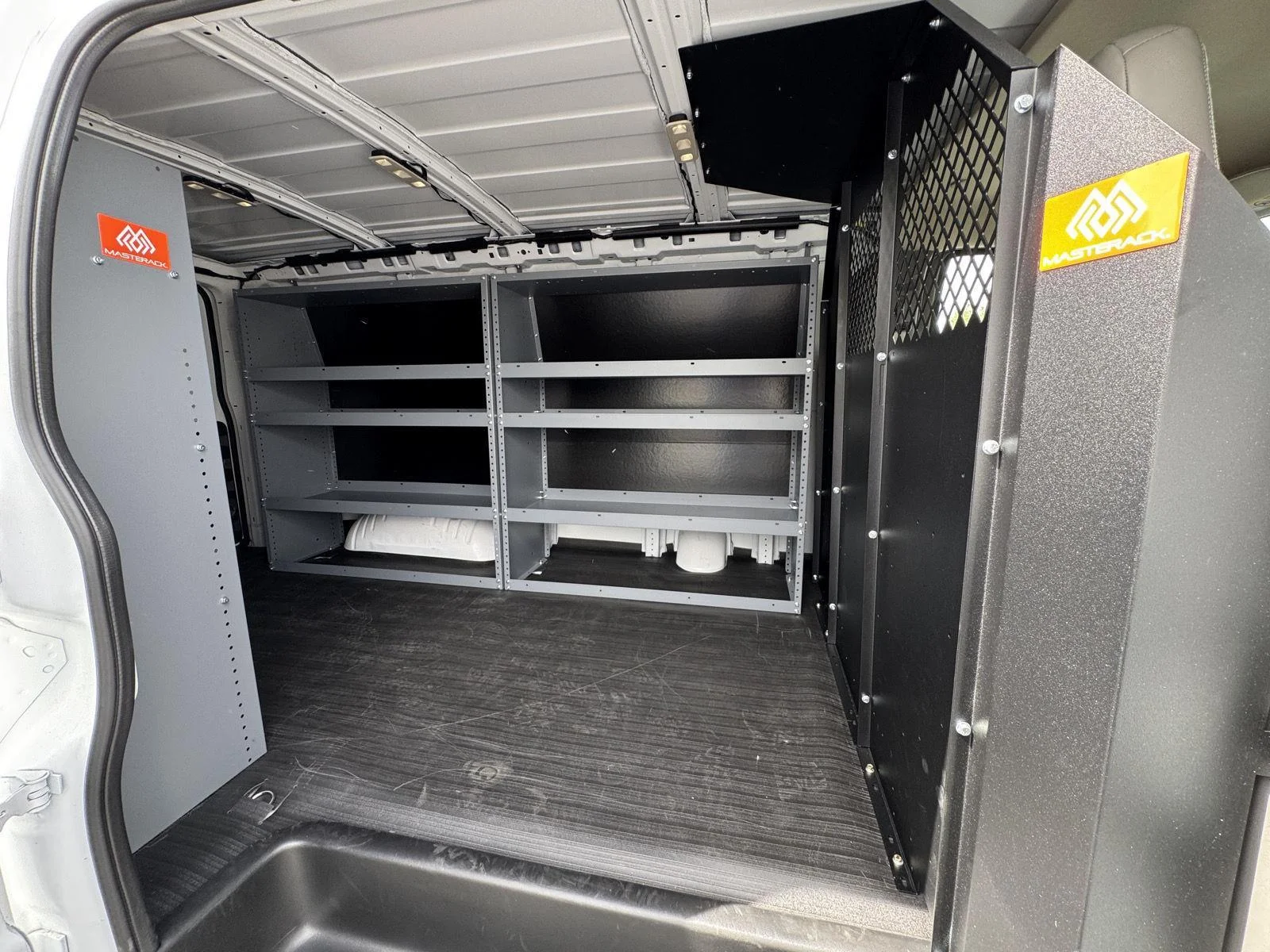 2025 GMC Savana Cargo Work Van - Photo 13
