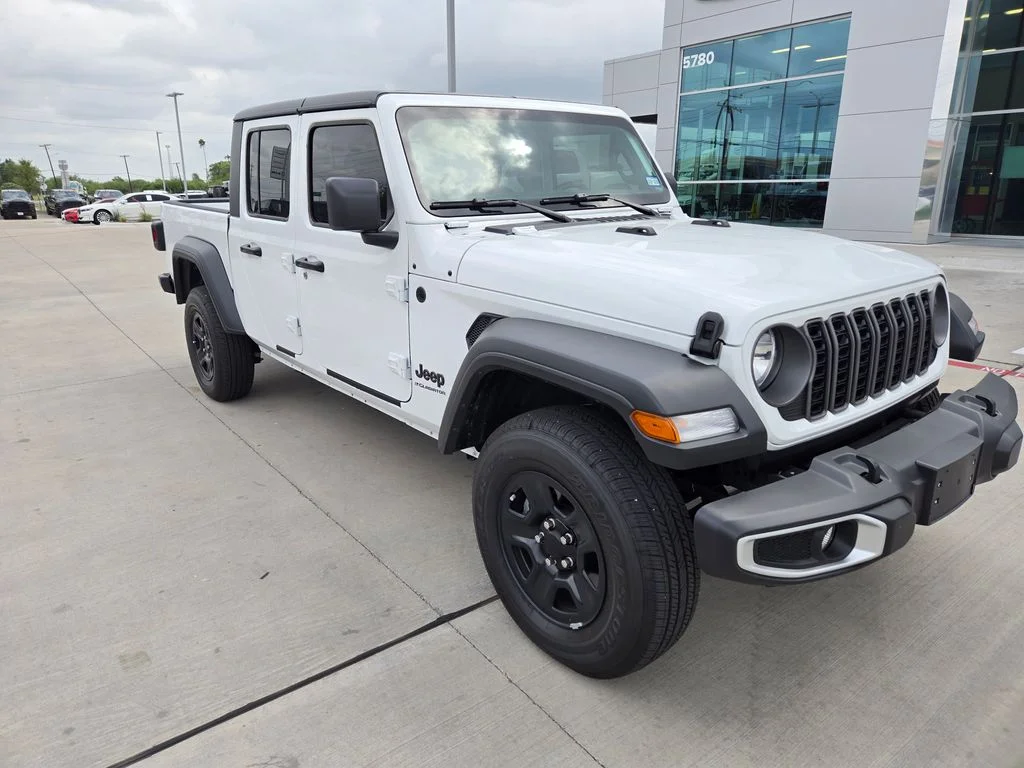 2026 Jeep Gladiator Sport Auto's photo