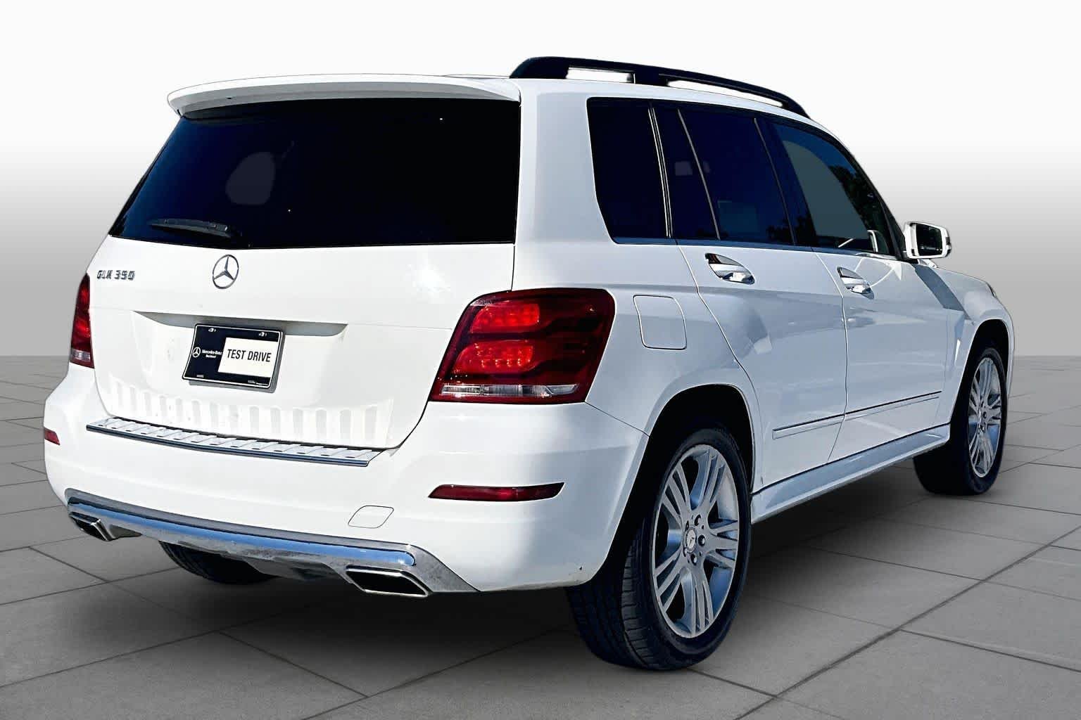 Used 2014 Polar White Mercedes-Benz GLK 350 image 12