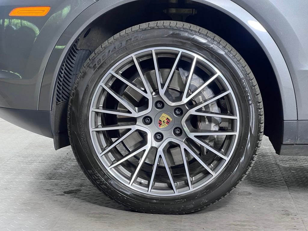 Certified Used 2023  Porsche  image 10