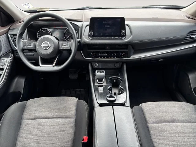 Used 2023 Super Black Nissan SV image 10