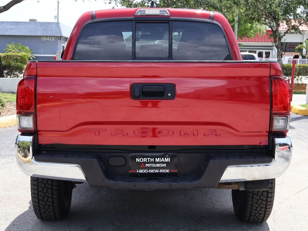 Used 2022 Red Toyota SR5 image 9