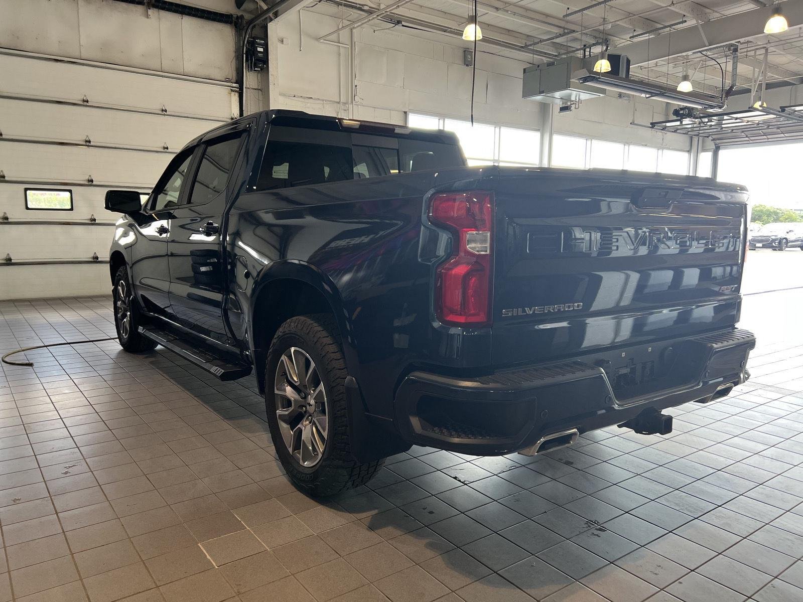 Used 2021 Northsky Blue Metallic Chevrolet RST image 6