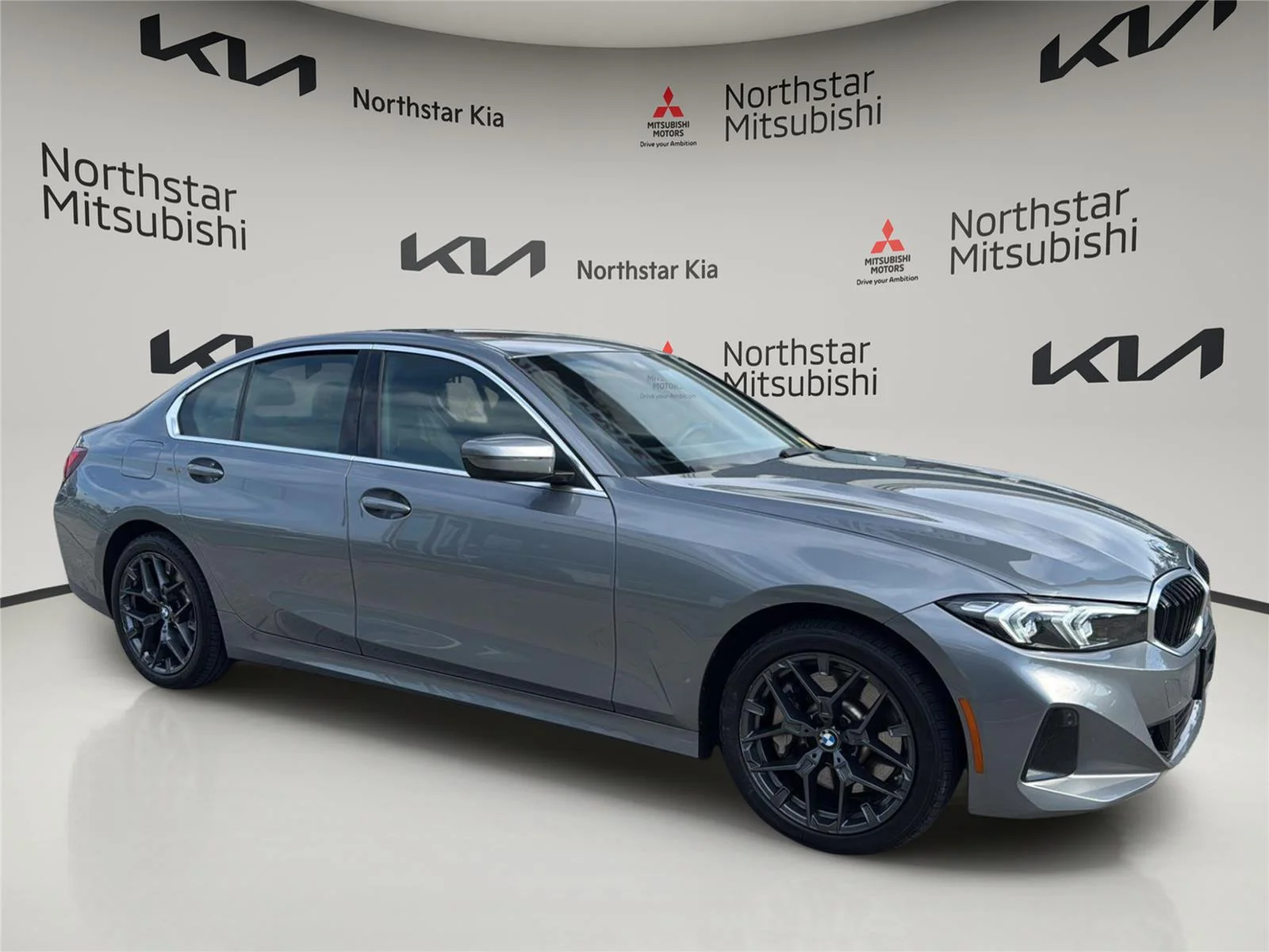Used 2026  BMW 330i NA xDrive image 9