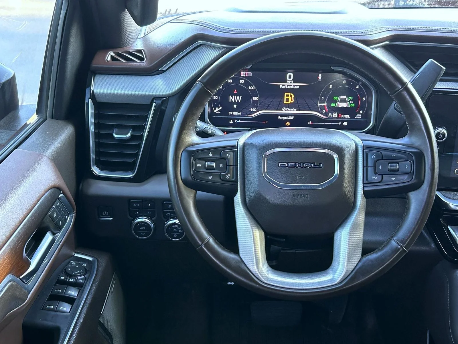 Used 2024 Red GMC Denali image 12