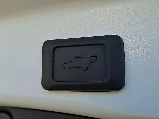 Used 2024 White Toyota XLE image 31