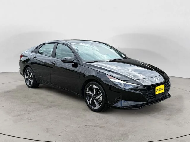 Used 2023 Phantom Black Hyundai SEL image 7