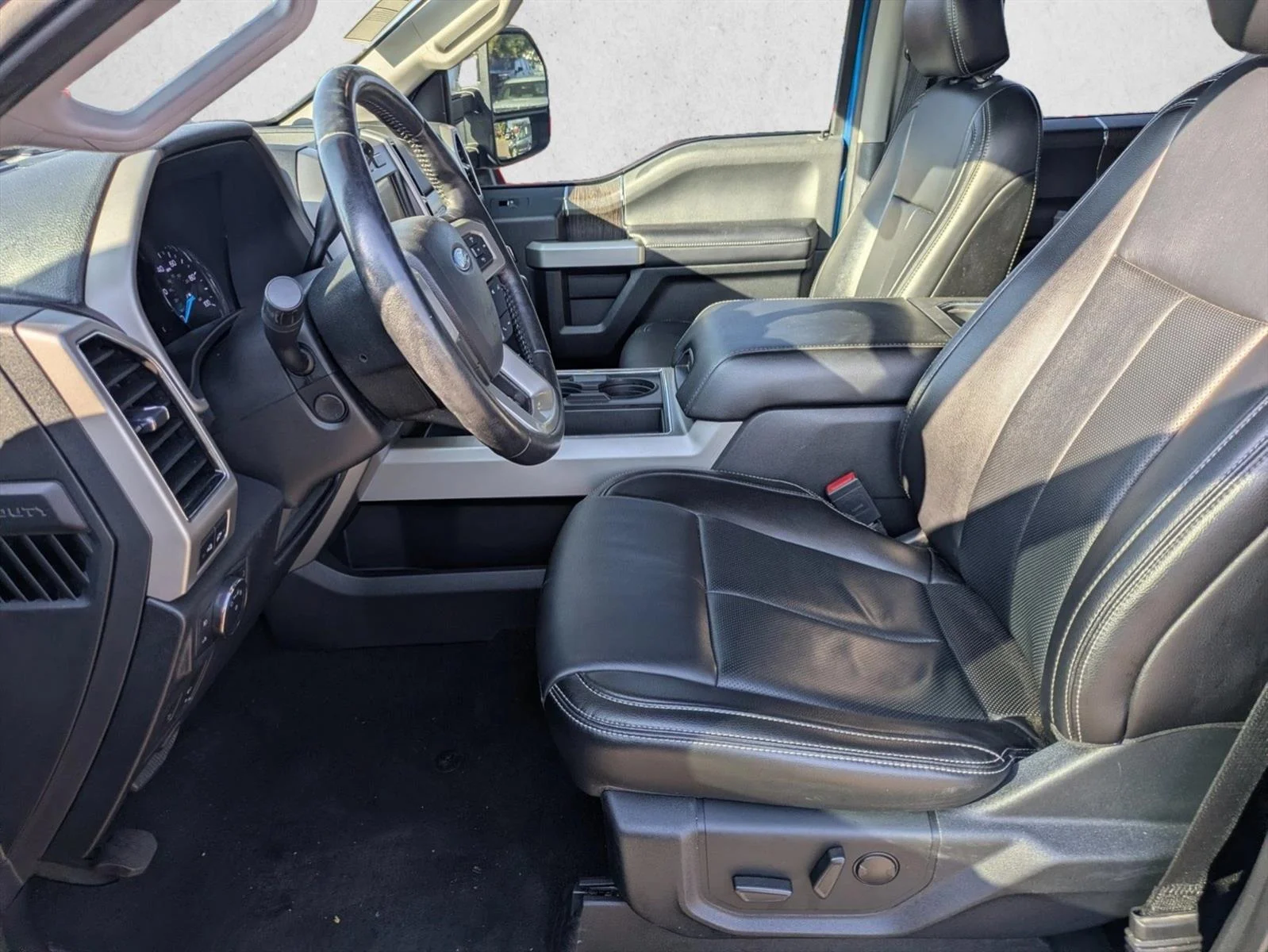Certified Used 2021 Velocity Blue Metallic Ford LARIAT image 16