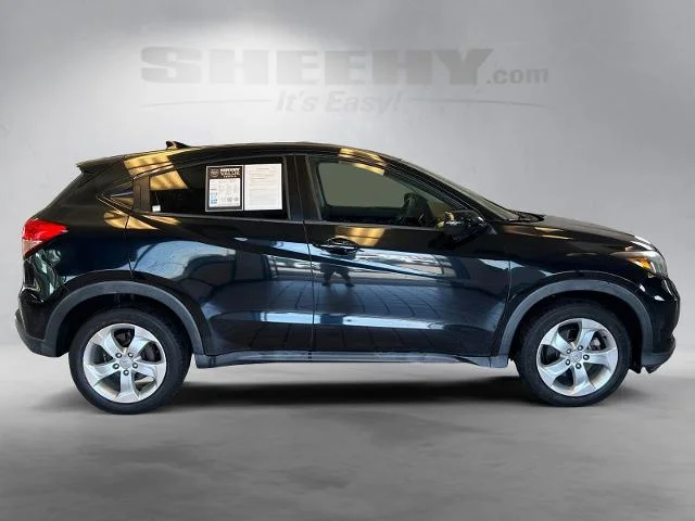 Used 2016 Crystal Black Pearl Honda  image 10