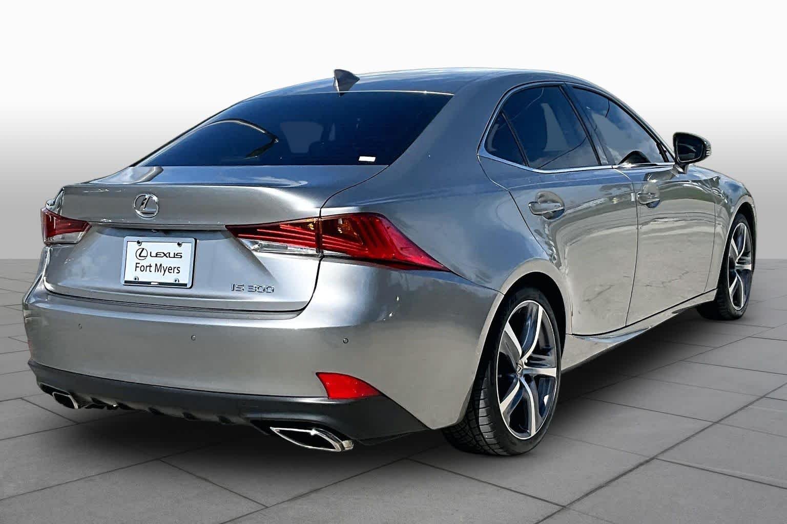 Used 2019 Atomic Silver Lexus  image 13