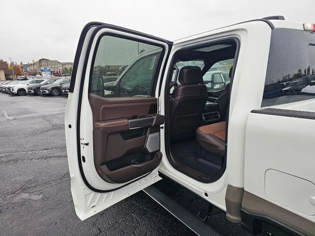 New 2026 Star White Metallic Tri-Coat Ford F-250® King Ranch® image 17