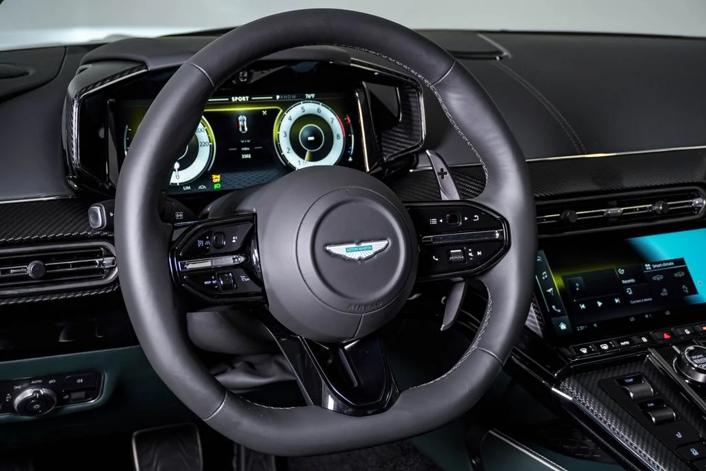 Used 2025 Q Chiltern Green Aston Martin Coupe image 25