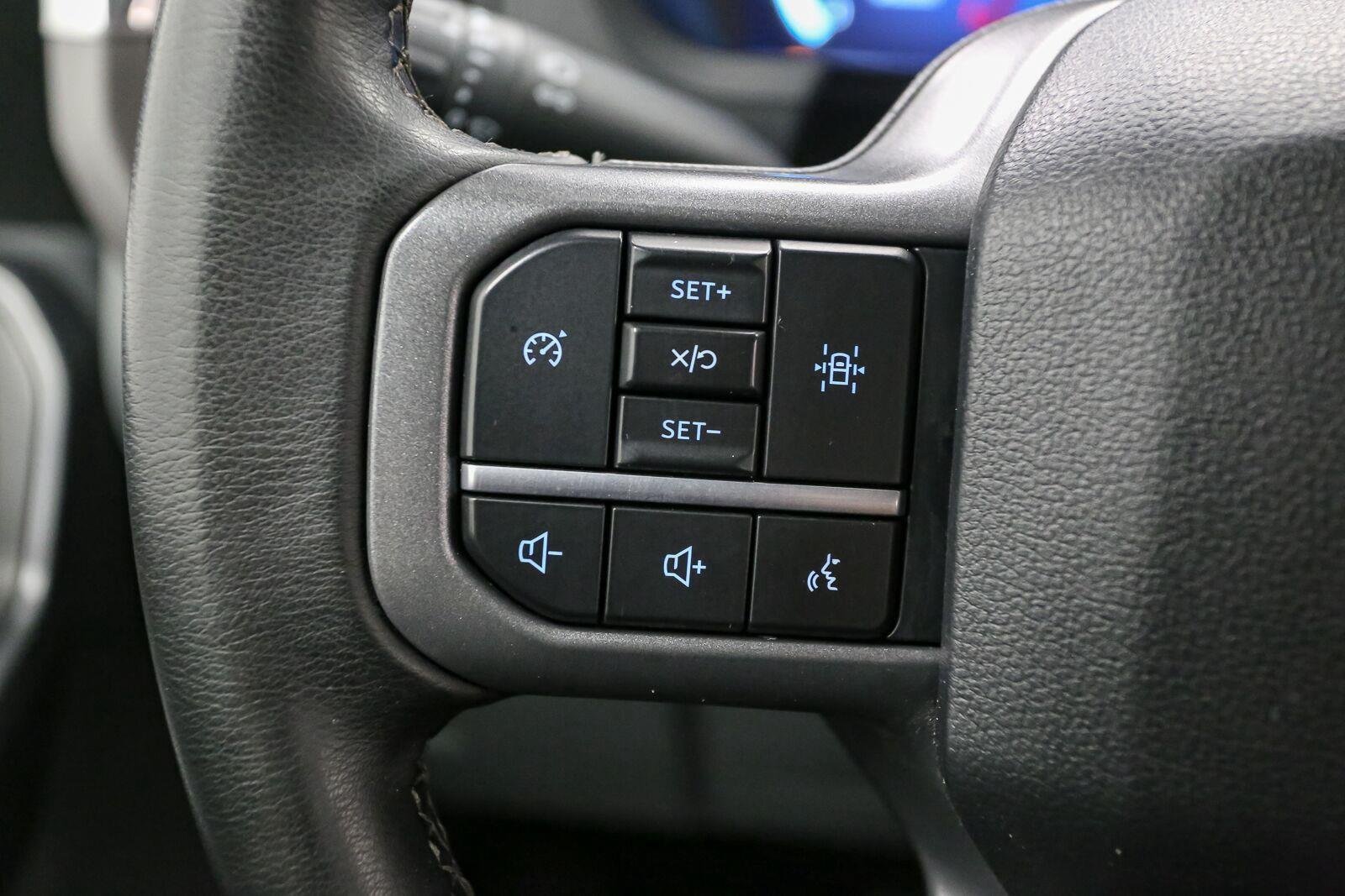 Used 2025 Carbonized Gray Ford XLT image 31