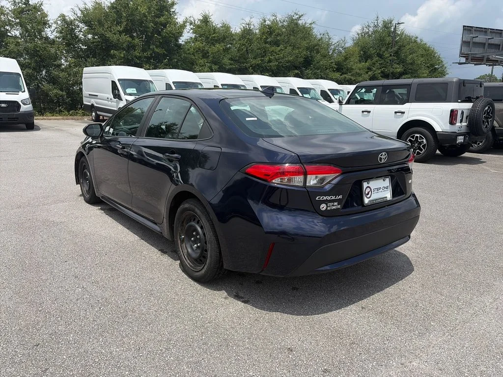 Used 2021 Blue Toyota LE image 5