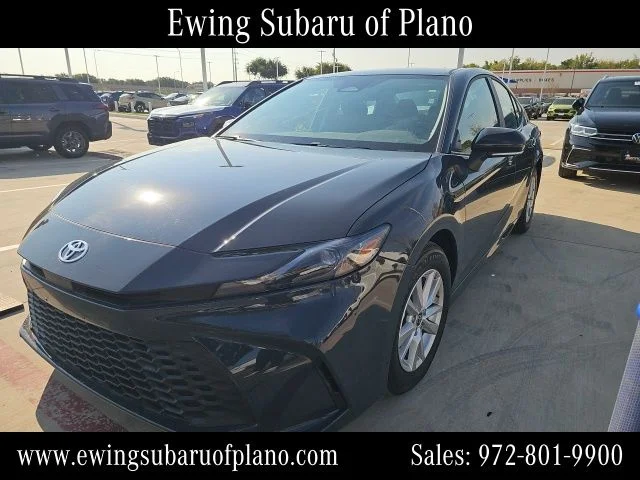 Used 2025  Toyota LE image 2
