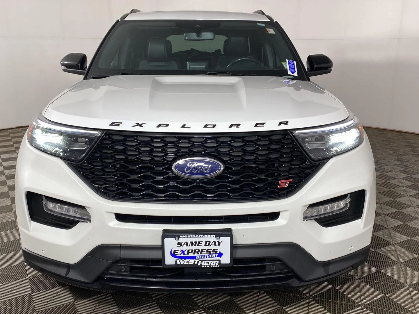 Used 2023 Star White Metallic Tri-Coat Ford ST image 5