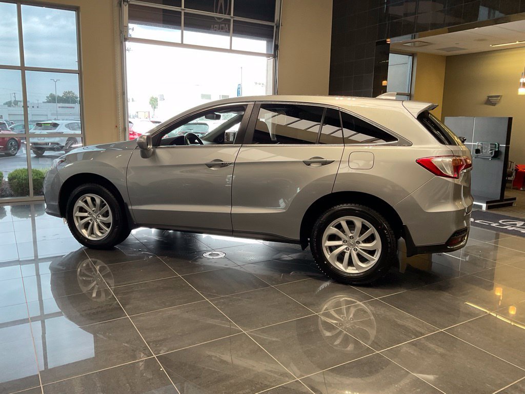 Used 2018 Silver Acura Technology Package image 5