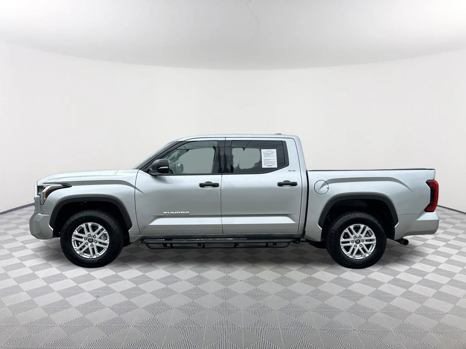 2023 Toyota Tundra SR5 - Photo 8
