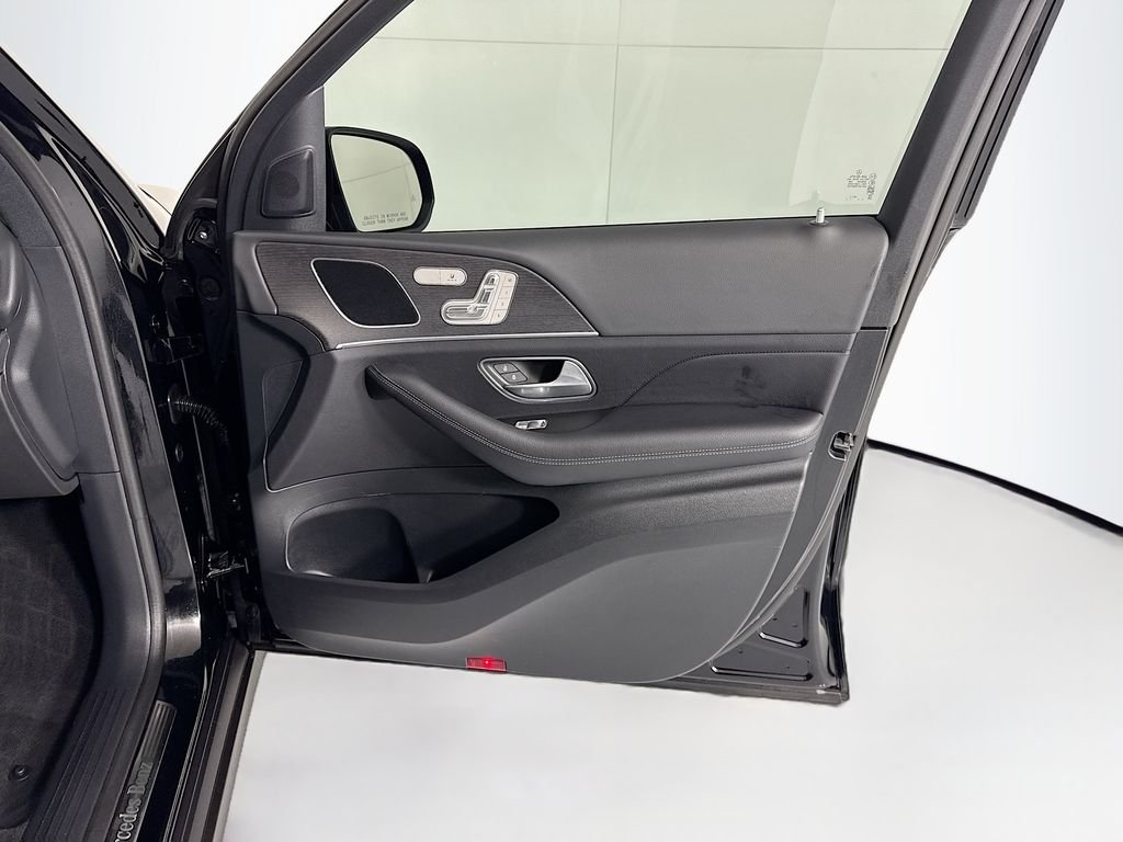 Used 2025  Mercedes-Benz GLE 350 image 26