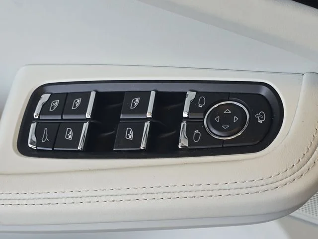 Used 2024 White Porsche  image 30