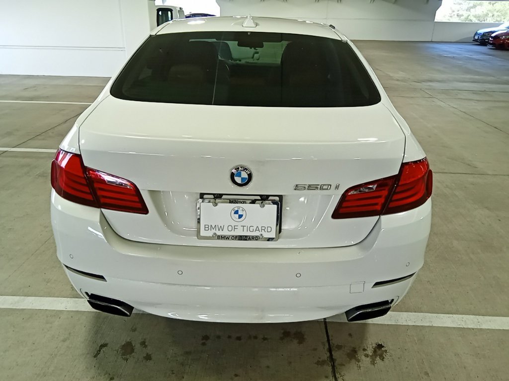 Used 2013 Alpine White BMW 550i image 6