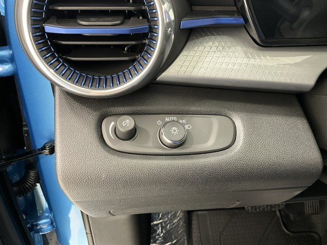 2026 Chevrolet Trax LT - Photo 24