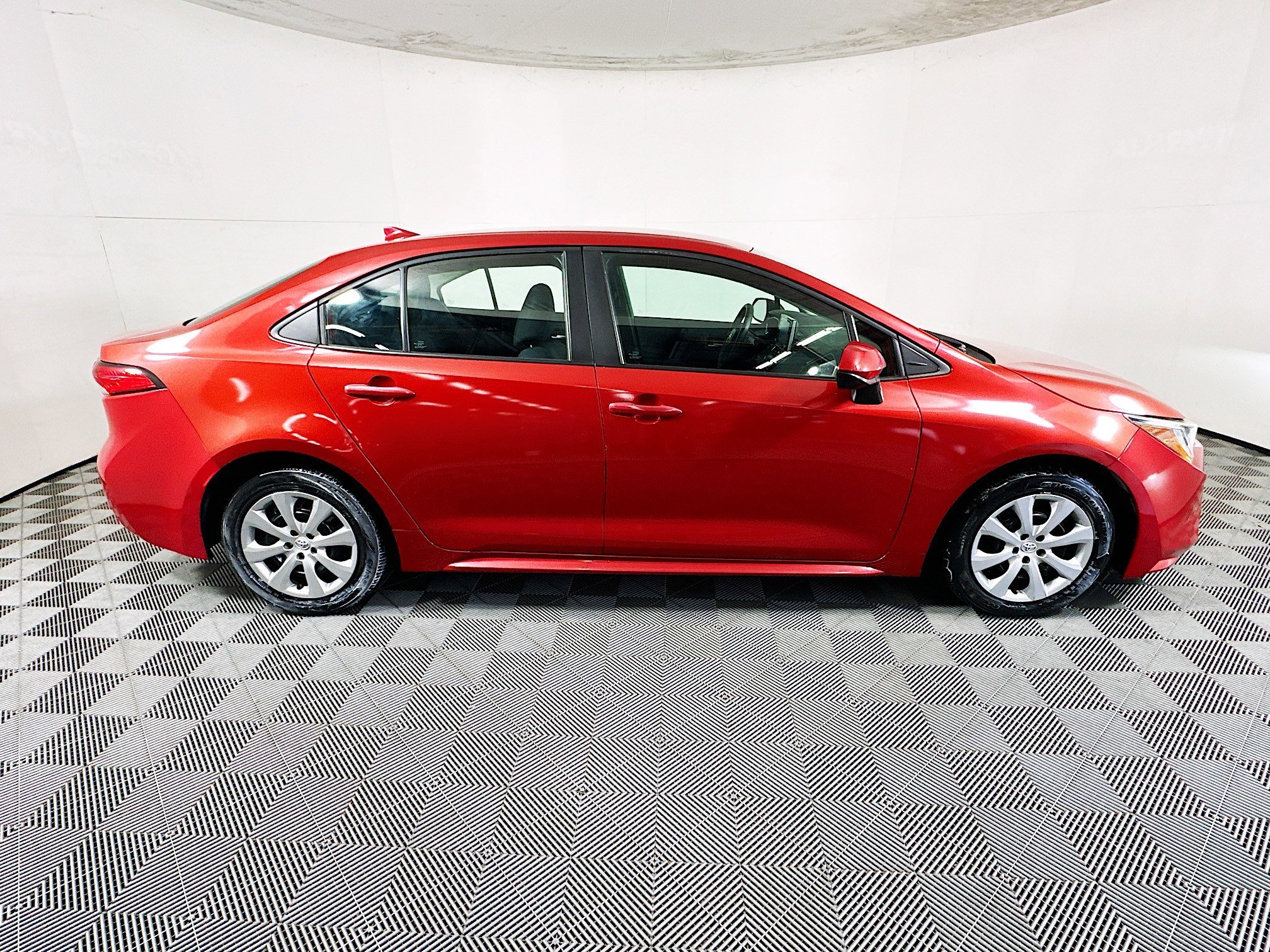 2020 Toyota Corolla thumbnail 4