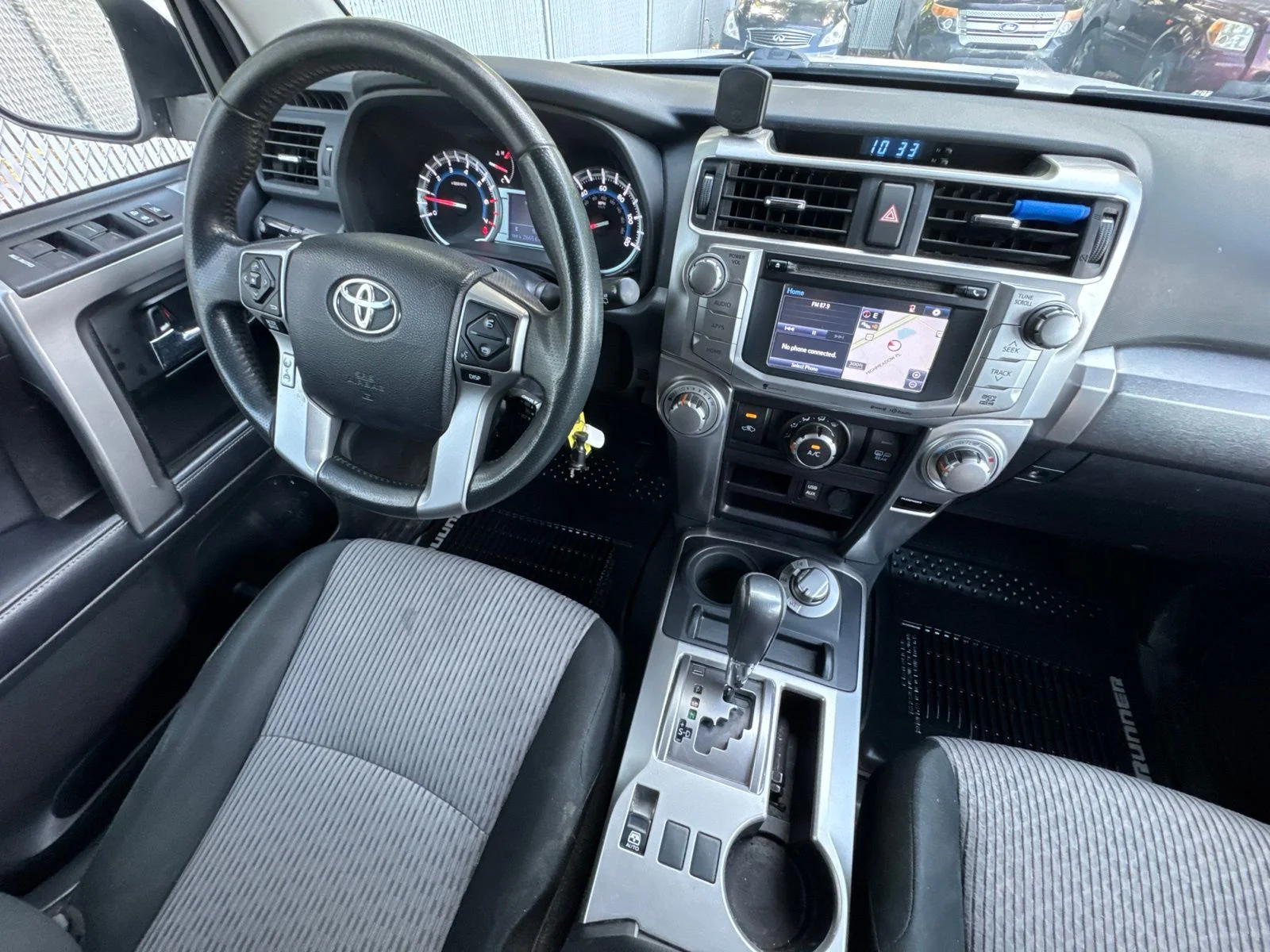 Used 2018 Super White Toyota SR5 image 31