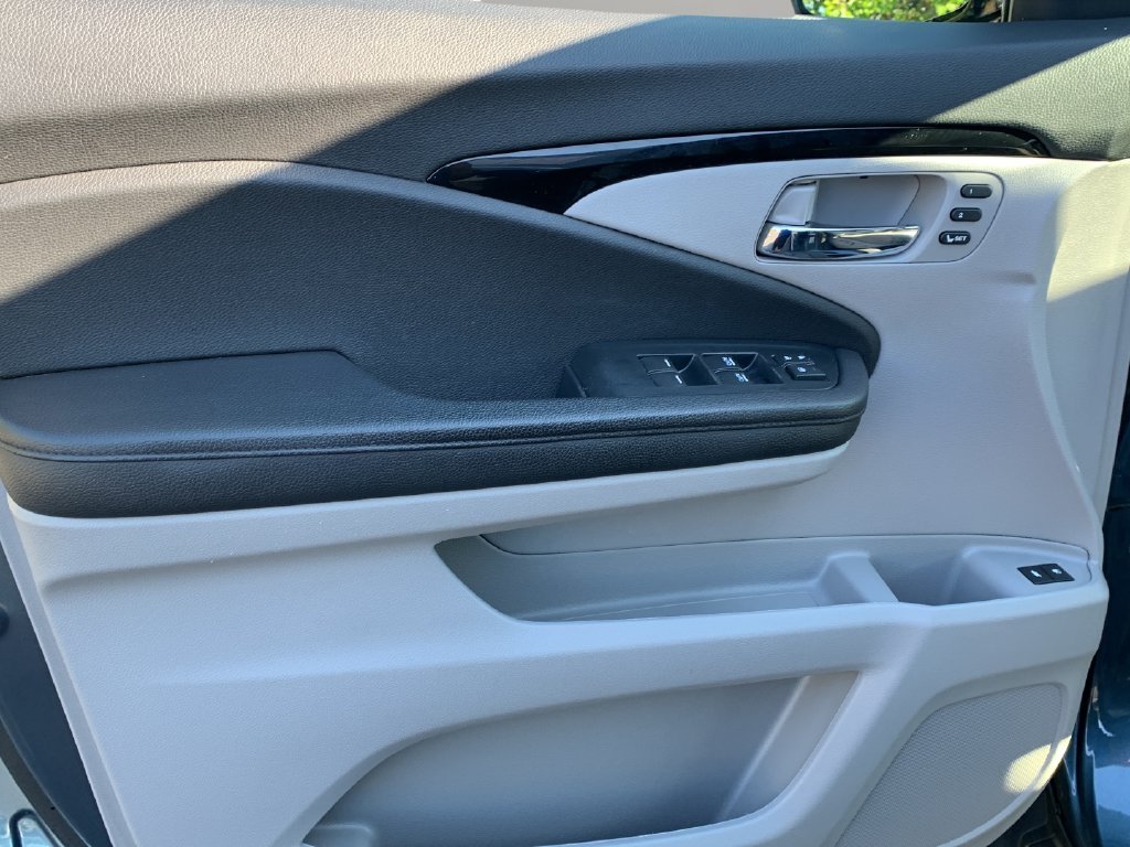 2022 Honda Pilot Touring - Photo 11