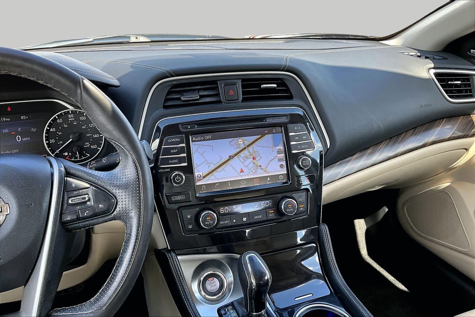 Used 2017 Bordeaux Black Nissan Platinum image 7