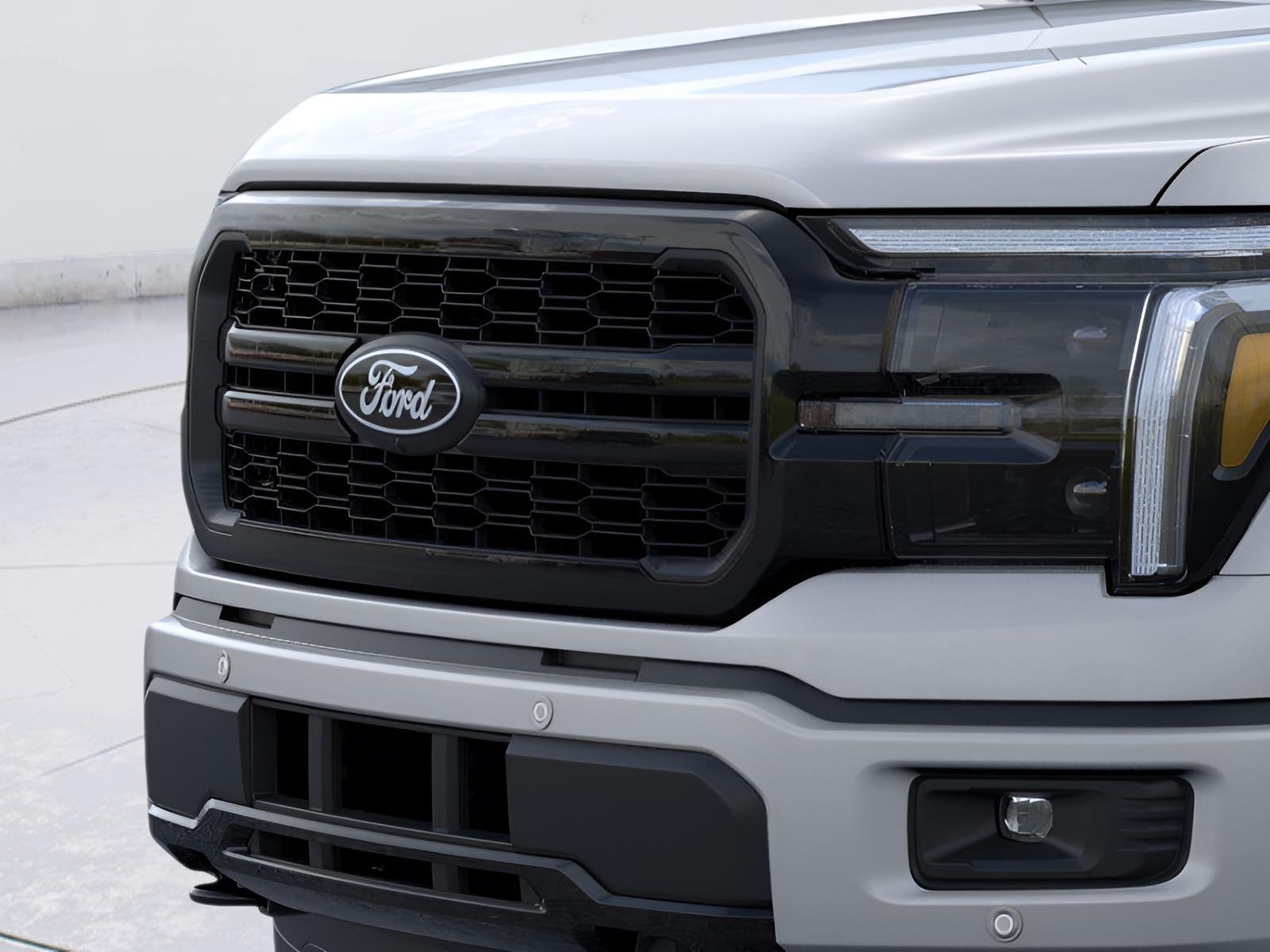 New 2026 Iconic Silver Metallic Ford Lariat® image 17